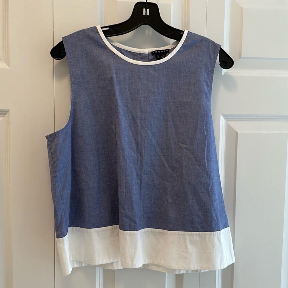 Theory top with buttons on the back
